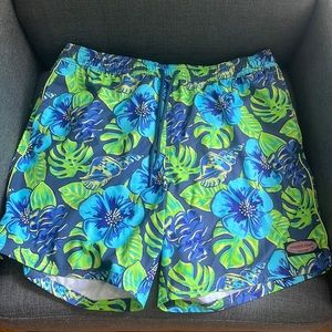 Men’s Vineyard Vines swim trunks